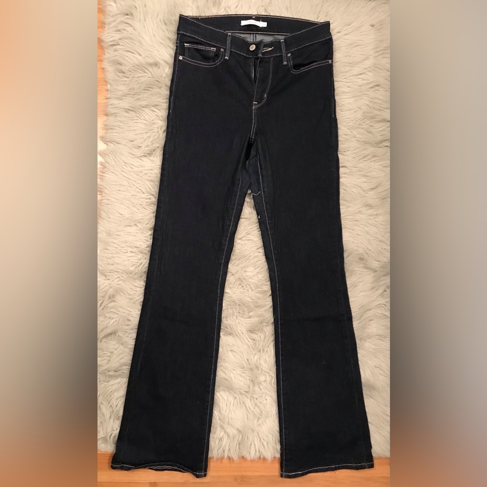 Levis Slimming Boot sz. 29 High Rise Dark Wash Hypersoft Material!